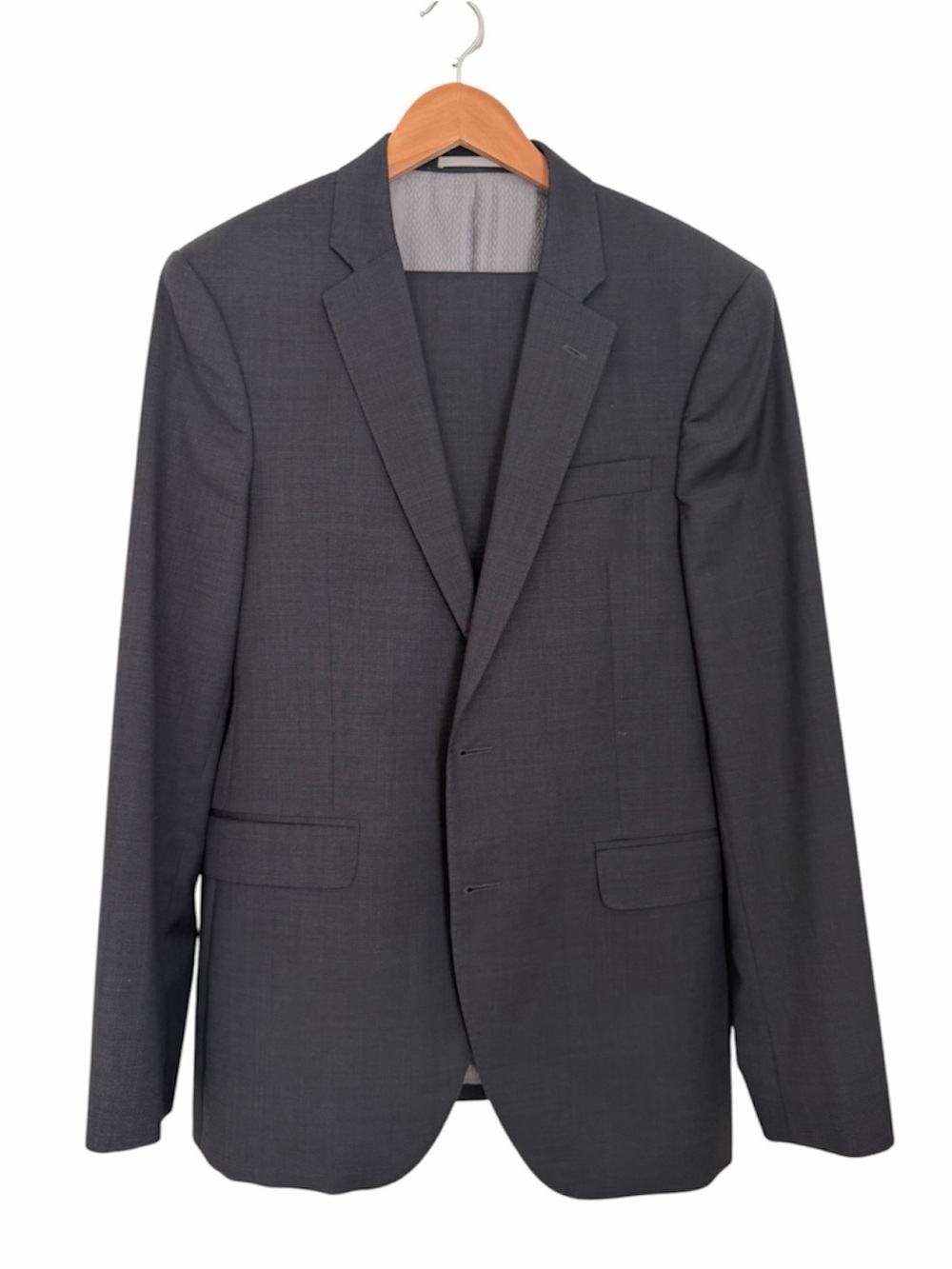 Jaeger Men’s Suit - 100% Tollegno’s 1900 Wool